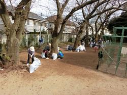 除草作業の様子