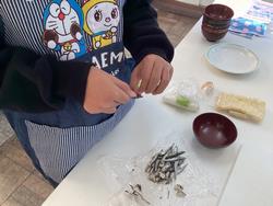 煮干しのわた取り