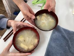 完成した味噌汁