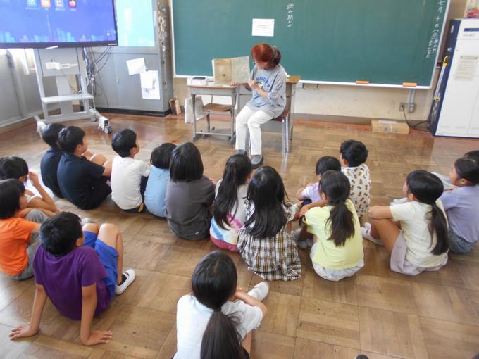 読み聞かせの会
