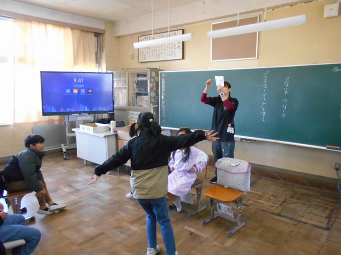 答えは「飛行機」