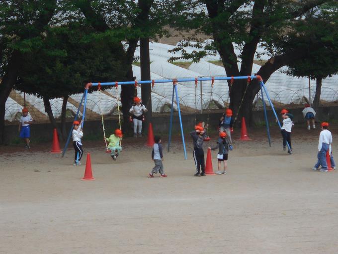 ブランコ遊び