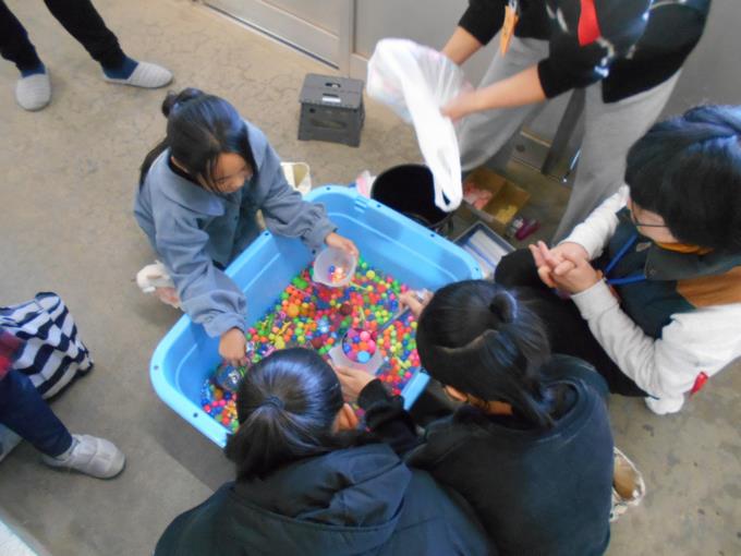 スーパーボールすくい