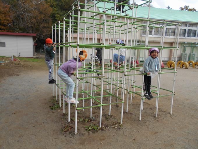 ジャングルジム