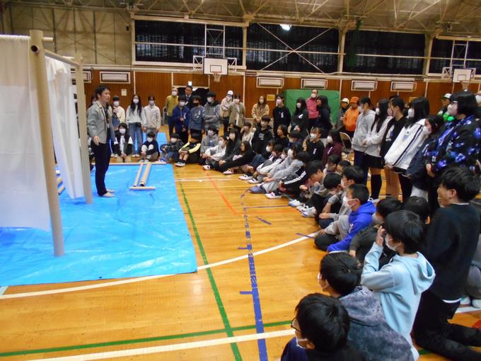 紙管パーテーション設置体験