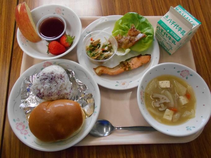 6年生「お楽しみ給食」