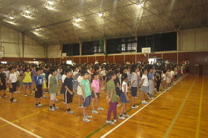 全校朝会の様子①
