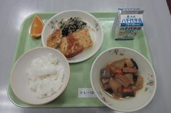 給食