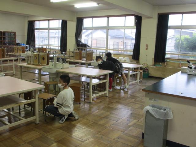 特別教室もきれいにします