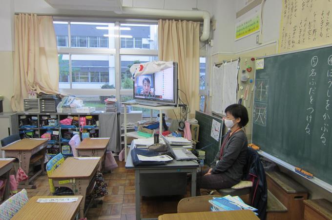 職員の様子2