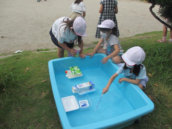 船を浮かべる（1組）