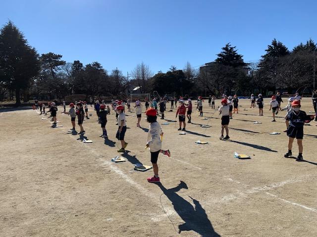 最後はみんなでリズム跳び