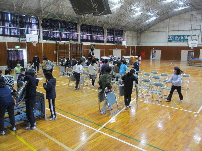 座席づくり