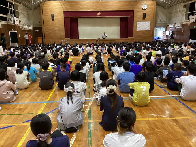 夏休み明けも、静かに話を聞くことができました。