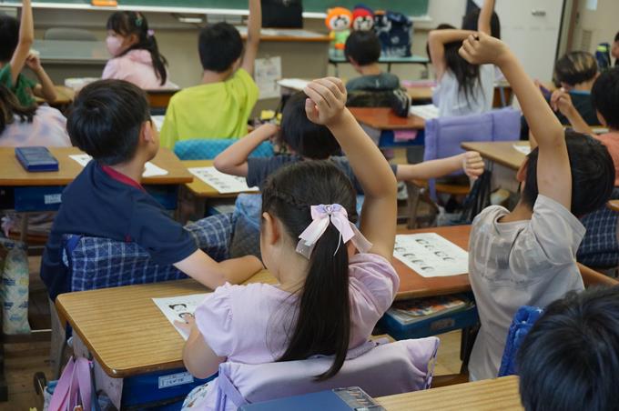 プリントを使って登場人物の確認をしました
