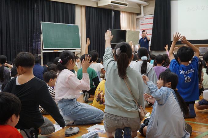 積極的に意見を発表しました