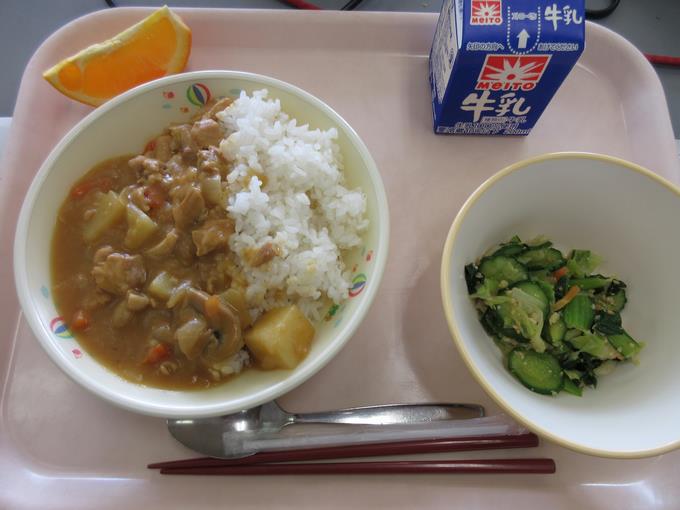 今日の給食(カレーライス)