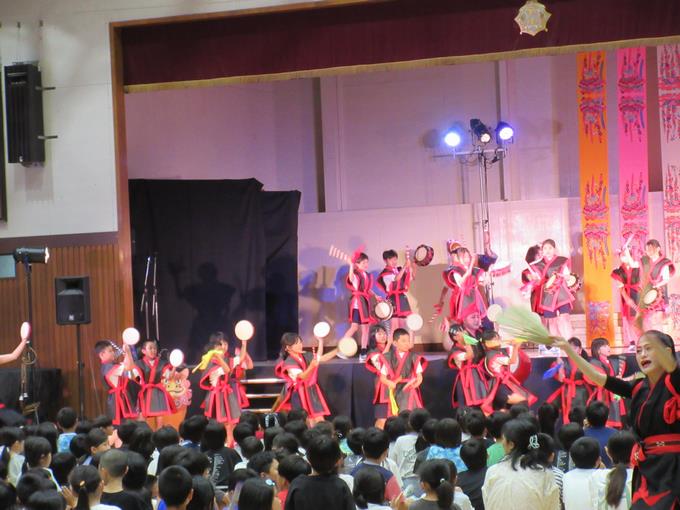 代表で4年生が踊りました