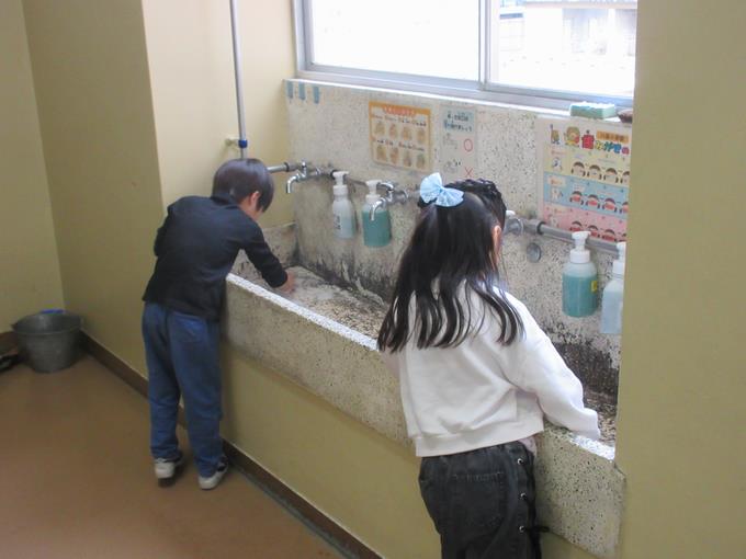 ピカピカの流し