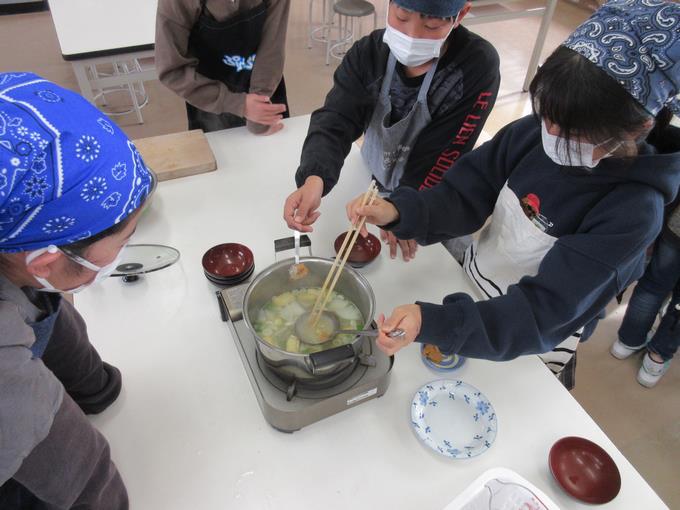 味噌の香りを残します