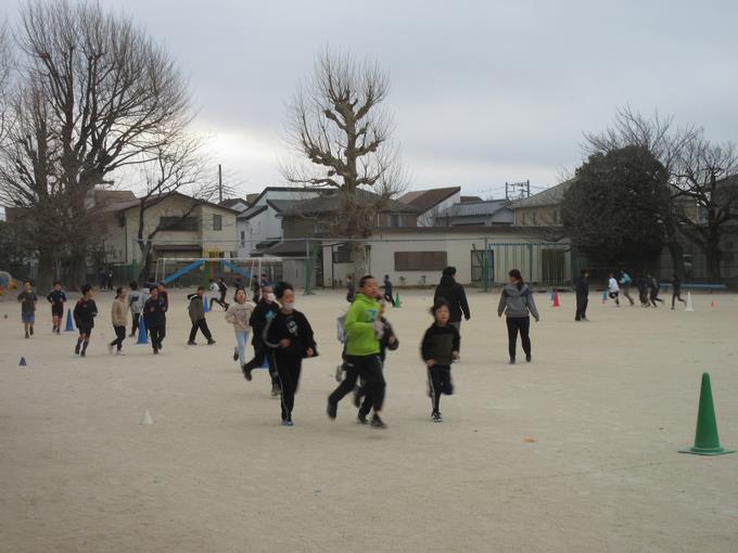 寒い中がんばっています