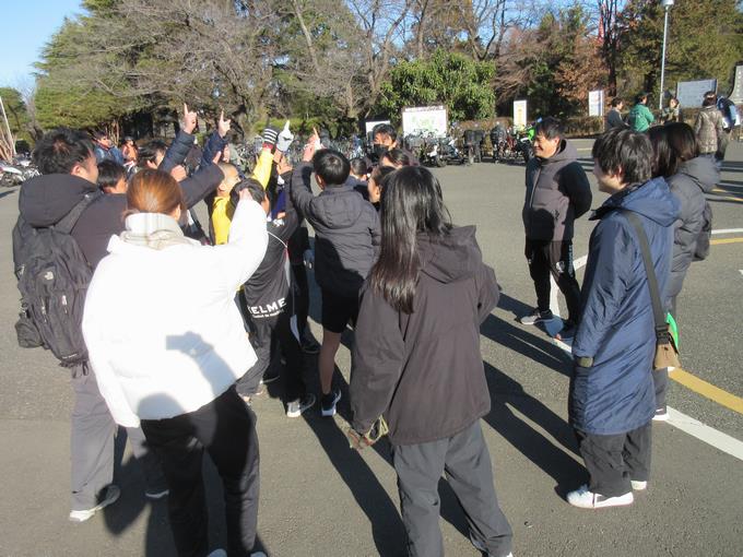 レース前の円陣