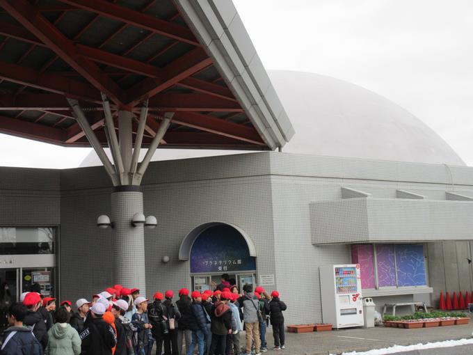 プラネタリウム館