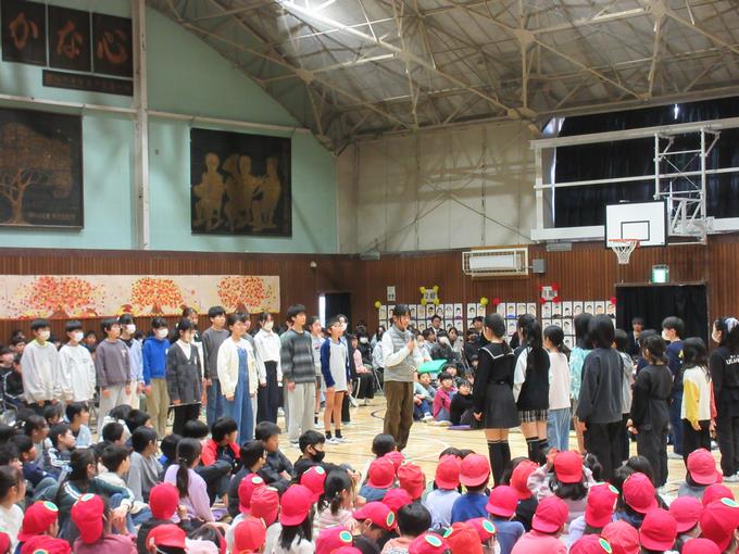 児童会引き継ぎ式