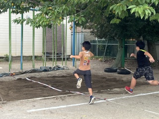 走り幅跳び