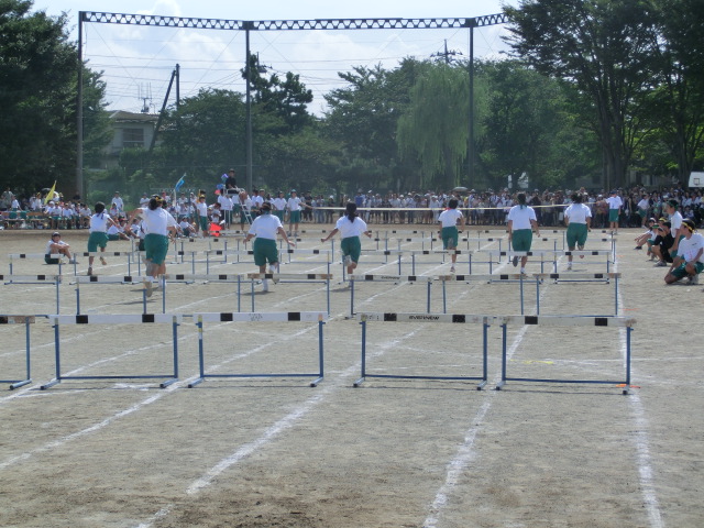 午前の部（80mハードル）