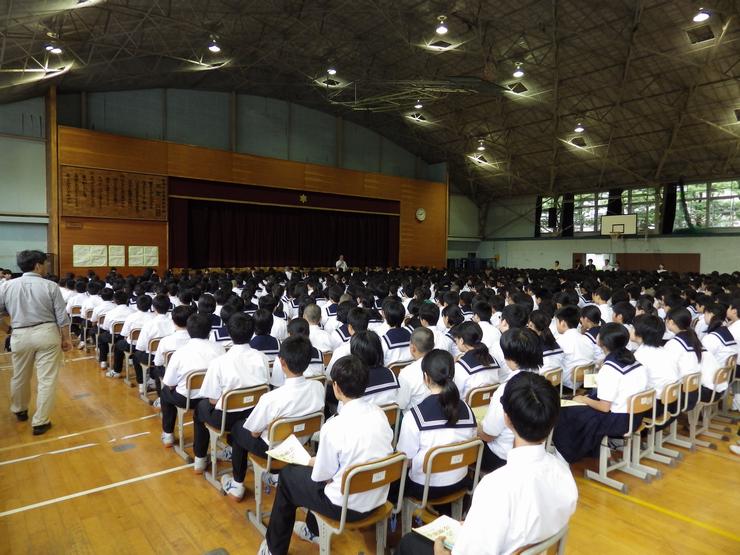 生徒総会の様子1