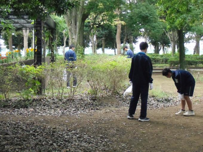 公園内