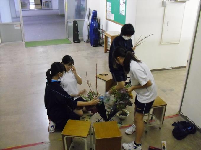 合作中!