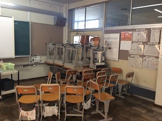 教室のバリケード
