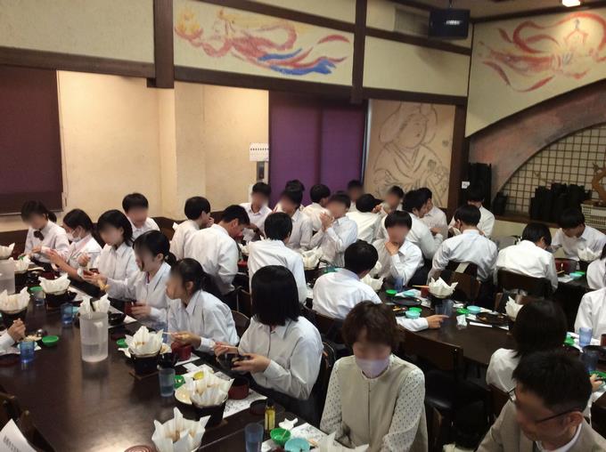 昼食