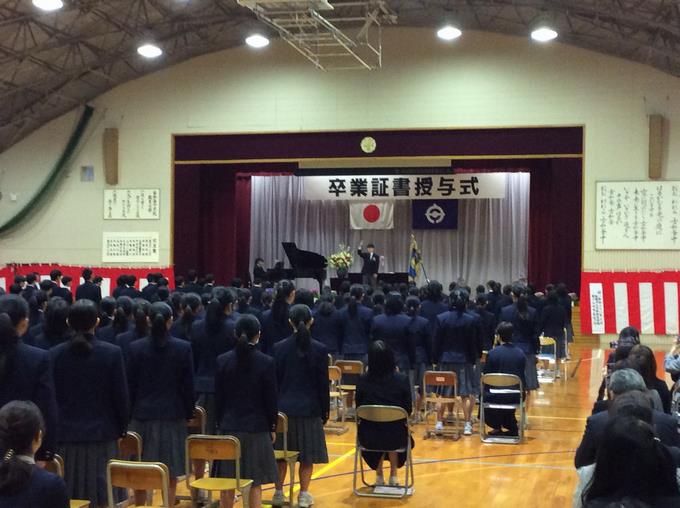 全校合唱