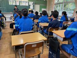 聞く姿勢