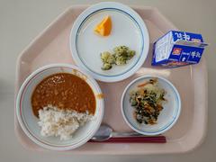 給食