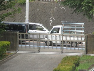門