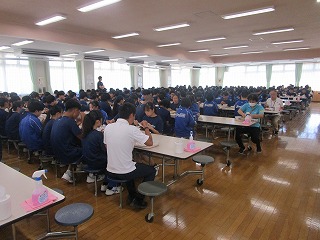 給食