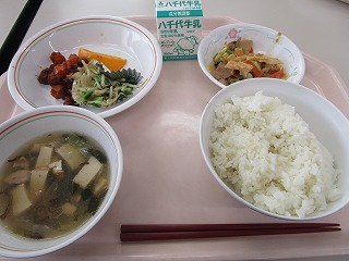 給食