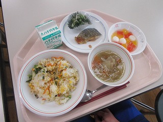 給食