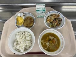 810131