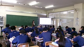 605