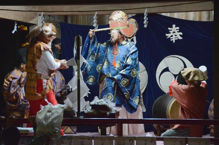 飯山満町神明神社の神楽