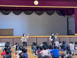 音出しの基本をグループごとに指導