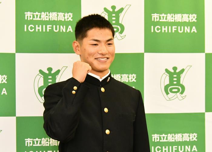 森本哲星