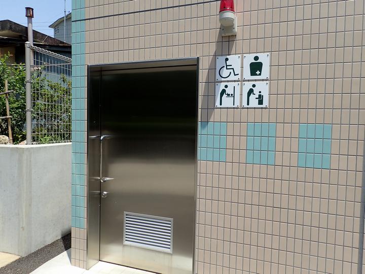 トイレ入口