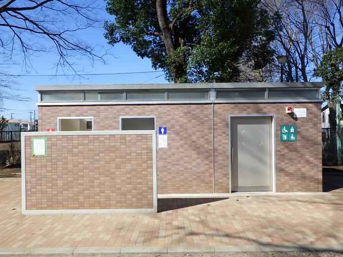 オストメイト対応トイレ入口(高根台第3号公園)