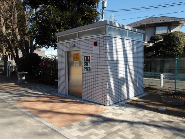 オストメイト対応トイレ入口(三咲公園)